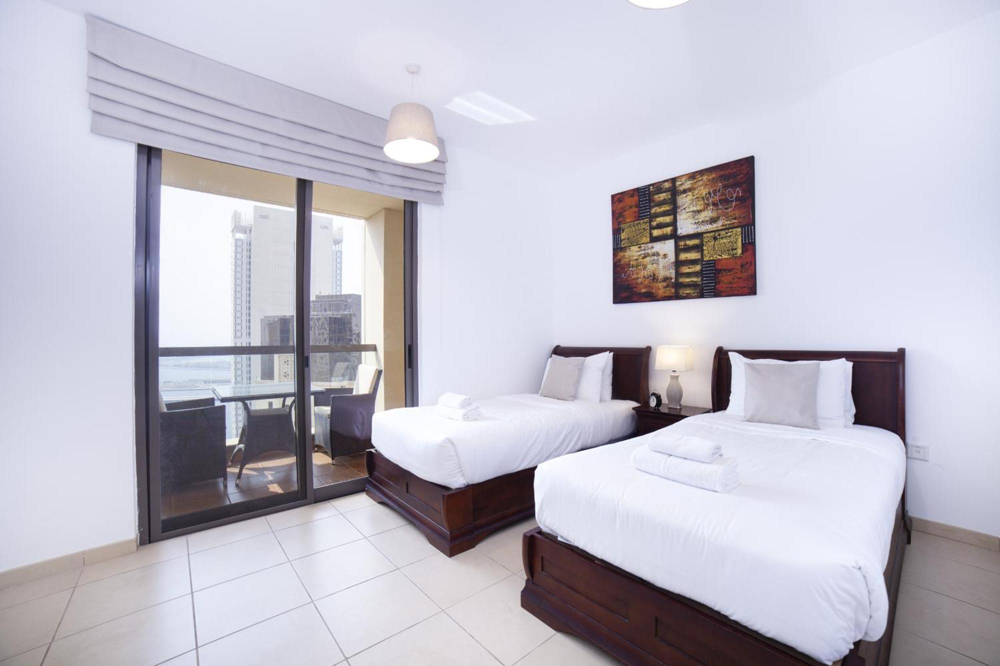 Stunning Marina & Sea View 4 Bedroom Apartment, Murjan 6 Jumeriah Beach ドバイ エクステリア 写真